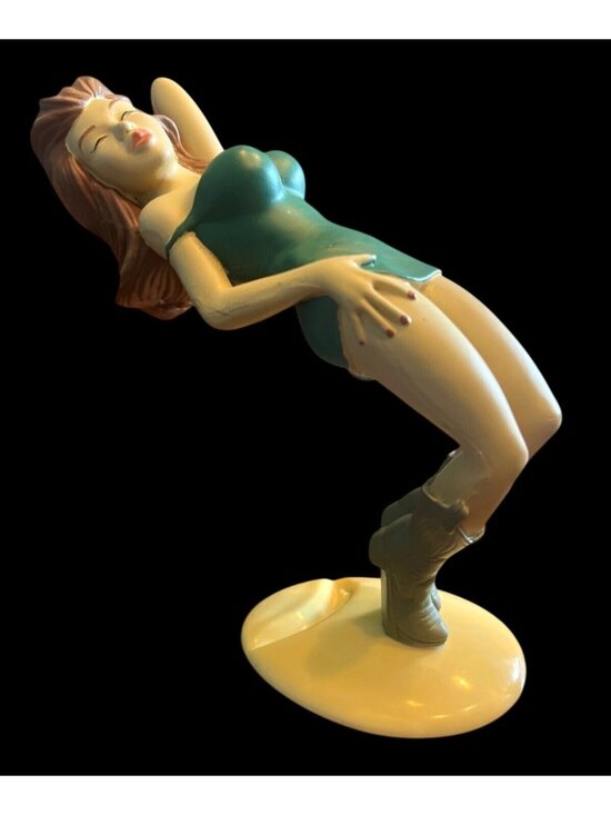 GANZ Other - Vtg 1980s Ganz R Demars "Bottoms Up" Soda/Beer Can Holder Pin-Up Girl Figurine